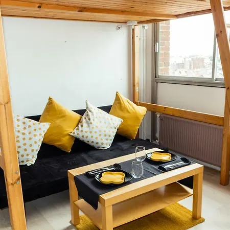 Vauban, Cosy Studio + Breakfast + Massage Chair